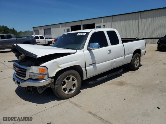 2005 GMC Sierra 1500 Work Truck with VIN 1GTEC19ZX5Z263247, listed as a Copart auction lot 62440494 with 250,023 mi miles and Salvage Title. Bid and sale history available at carsss.com. Image 1.