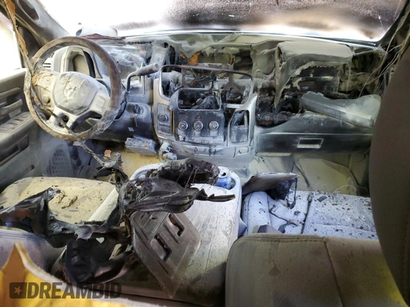2018 Ram 2500 SLT with VIN 3C6TR5DT1JG215556, listed as a Copart auction lot 83447394 with Not provided miles and Salvage title. Bid and sale history available at DreamBid. Image 8.