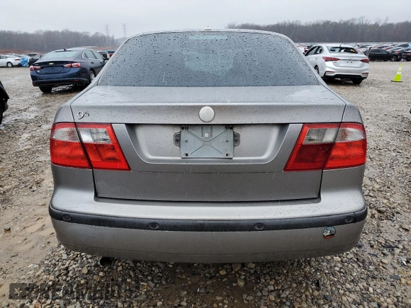 2005 Saab 9-5 Arc with VIN YS3ED49A353518650, listed as a Copart auction lot 44595085 with 220,098 mi miles and Clean Title. Bid and sale history available at carsss.com. Image 6.