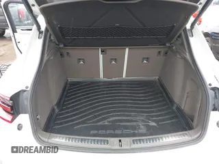 2017 Porsche Macan S z VIN WP1AB2A50HLB19003, wystawiony jako IAAI lot #42212299 z przebiegiem 110 723 mil mil oraz . Historia ofert i sprzedaży dostępna na DreamBid. Obrazek 18.