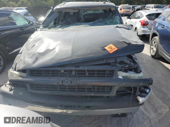 2003 Chevrolet Suburban LT with VIN 3GNEC16Z83G112366, listed as a Copart auction lot 76051074 with 0 mi miles and Salvage Title. Bid and sale history available at carsss.com. Image 5.