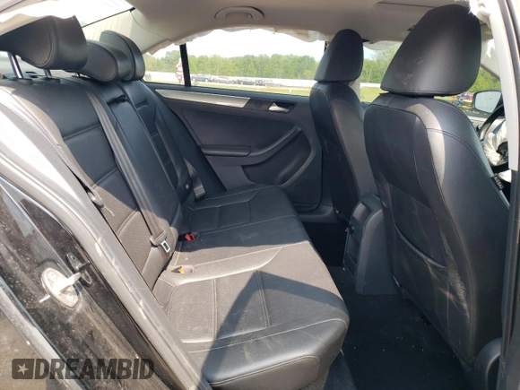 2015 Volkswagen Jetta SE с VIN 3VWD17AJ3FM282085, выставлен на аукционе Copart как лот 59718875 с пробегом 87 681 миль миль и Списание • Salvage title. История ставок и продаж доступна на DreamBid. Изображение 10.