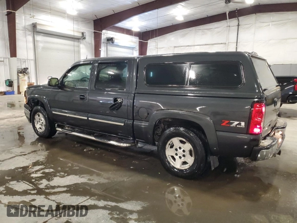 2005 Chevrolet Silverado 1500 LT with VIN 2GCEK13T651243898, listed as a Copart auction lot 45305755 with 209,184 mi miles and Non Repairable. Bid and sale history available at DreamBid. Image 2.