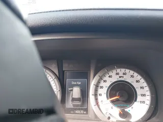 2016 Toyota Sienna SE с VIN 5TDXK3DC1GS714094, выставлен на аукционе IAAI как лот 41528860 с пробегом 140 639 миль миль и . История ставок и продаж доступна на DreamBid. Изображение 7.