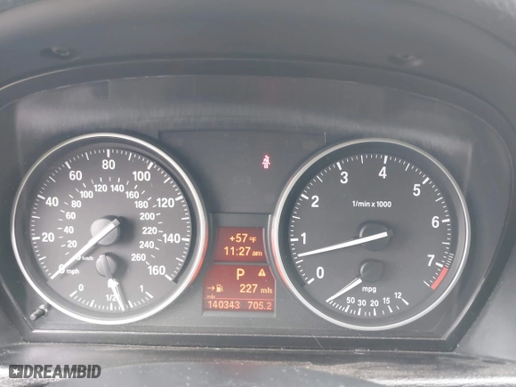 2013 BMW X1 28i with VIN WBAVM1C51DVW42577, listed as a IAAI auction lot 42029627 with 140,343 mi miles. Bid and sale history available at carsss.com. Image 7.