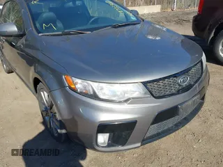 2011 Kia Forte SX с VIN KNAFW6A32B5368820, выставлен на аукционе IAAI как лот 41703308 с пробегом 184 715 миль миль и . История ставок и продаж доступна на DreamBid. Изображение 6.