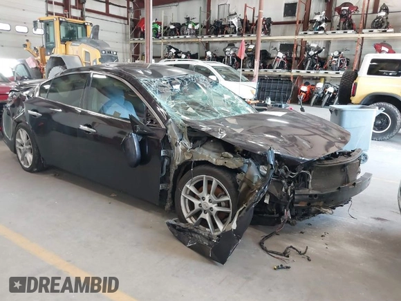2010 Nissan Maxima 3.5 SV with VIN 1N4AA5AP8AC837305, listed as a IAAI auction lot 40349055 with 191,898 mi miles. Bid and sale history available at carsss.com. Image 1.