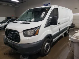 2016 Ford Transit with VIN 1FTYR1YM5GKA12777, listed as a Copart auction lot 82572343 with 242,270 mi miles and Salvage Title. Bid and sale history available at carsss.com. Image 1.