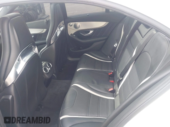 2017 Mercedes-Benz C 63 S AMG z VIN 55SWF8HB4HU190328, wystawiony jako IAAI lot #41681196 z przebiegiem 42 211 mil mil oraz . Historia ofert i sprzedaży dostępna na DreamBid. Obrazek 8.