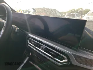 2022 BMW i4 eDrive40 z VIN WBY73AW00NFM84077, wystawiony jako Copart lot #58370142 z przebiegiem Nie podano mil oraz . Historia ofert i sprzedaży dostępna na DreamBid. Obrazek 9.
