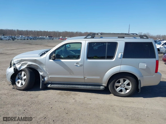 2008 Nissan Pathfinder LE with VIN 5N1AR18B98C620745, listed as a IAAI auction lot 41768199 with 208,299 mi miles. Bid and sale history available at carsss.com. Image 14.