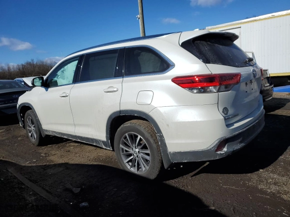 2019 Toyota Highlander SE with VIN 5TDJZRFH1KS563702, listed as a Copart auction lot 42927035 with 0 mi miles and Salvage Title. Bid and sale history available at carsss.com. Image 2.