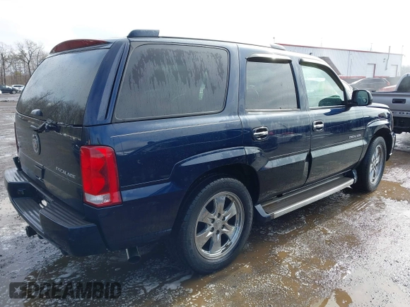 2006 Cadillac Escalade z VIN 1GYEK63N66R127117, wystawiony jako IAAI lot #41570716 z przebiegiem 126 637 mil mil oraz . Historia ofert i sprzedaży dostępna na DreamBid. Obrazek 4.