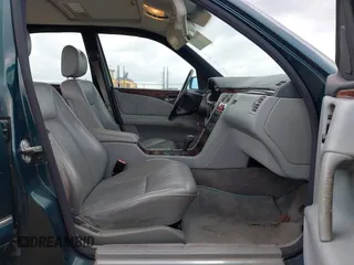 1996 Mercedes-Benz E-Class with VIN WDBJF55F7TJ022572, listed as a IAAI auction lot 41936649 with 187,706 mi miles. Bid and sale history available at carsss.com. Image 5.