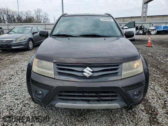 2013 Suzuki Grand Vitara z VIN JS3TE0D44D4100033, wystawiony jako Copart lot #51648665 z przebiegiem 151 879 mil mil oraz Czysty tytuł • Clean title. Historia ofert i sprzedaży dostępna na DreamBid. Obrazek 5.