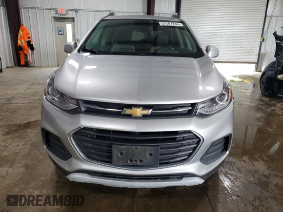 2017 Chevrolet Trax LT z VIN KL7CJPSB0HB155095, wystawiony jako Copart lot #57161745 z przebiegiem 99 691 mil mil oraz Szkoda całkowita • Salvage title. Historia ofert i sprzedaży dostępna na DreamBid. Obrazek 5.