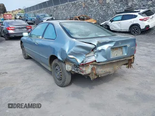 1995 Honda Accord EX with VIN 1HGCD7252SA016119, listed as a IAAI auction lot 41594325 with 231,799 mi miles and . Bid and sale history available at carsss.com. Image 6.