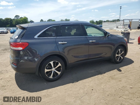 2016 Kia Sorento EX with VIN 5XYPH4A58GG117774, listed as a Copart auction lot 58323205 with 111,712 mi miles and Salvage title. Bid and sale history available at DreamBid. Image 3.