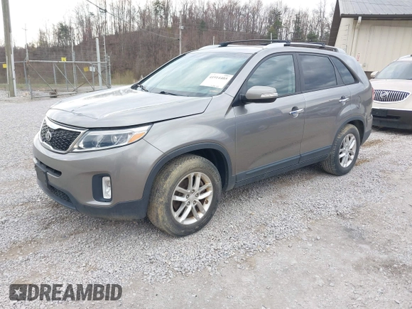 2015 Kia Sorento LX with VIN 5XYKT4A74FG556687, listed as a IAAI auction lot 41914405 with 115,234 mi miles. Bid and sale history available at carsss.com. Image 2.