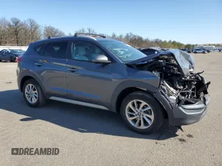 2017 Hyundai Tucson SE z VIN KM8J33A44HU376246, wystawiony jako Copart lot #52453345 z przebiegiem 97 306 mil mil oraz Szkody całkowita. Historia ofert i sprzedaży dostępna na DreamBid. Obrazek 4.