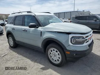 2023 Ford Bronco Sport Heritage z VIN 3FMCR9G68PRE06969, wystawiony jako Copart lot #52250785 z przebiegiem 13 170 mil mil oraz Szkoda całkowita • Salvage title. Historia ofert i sprzedaży dostępna na DreamBid. Obrazek 4.