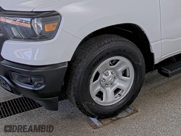 2024 Ram 1500 Tradesman с VIN 1C6RRFGG9RN221915, выставлен на аукционе IAAI как лот 42849293 с пробегом 59 миль миль и . История ставок и продаж доступна на DreamBid. Изображение 27.