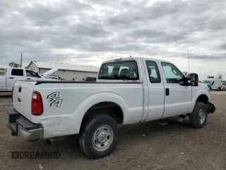 2011 Ford F-250 XL z VIN 1FT7X2B65BEC06024, wystawiony jako Copart lot #55262135 z przebiegiem 225 255 mil mil oraz Szkoda całkowita • Salvage title. Historia ofert i sprzedaży dostępna na DreamBid. Obrazek 3.