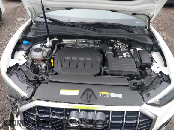 2020 Audi Q3 S line Premium with VIN WA1DECF30L1115390, listed as a IAAI auction lot 42503728 with 18,556 mi miles and . Bid and sale history available at DreamBid. Image 10.