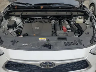 2022 Toyota Highlander L with VIN 5TDCZRBHXNS210846, listed as a Copart auction lot 87204684 with 19,239 mi miles and Salvage title. Bid and sale history available at DreamBid. Image 12.