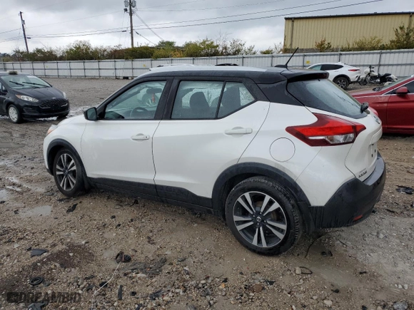 2018 Nissan Kicks SR with VIN 3N1CP5CU4JL522691, listed as a Copart auction lot 79184024 with 139,975 mi miles and Salvage Title. Bid and sale history available at carsss.com. Image 2.