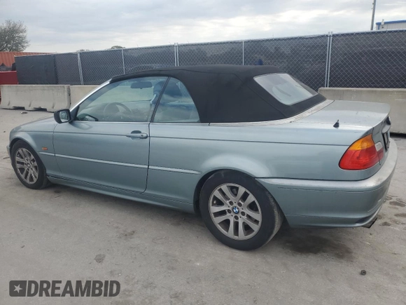 2002 BMW 3 Series 325Ci with VIN WBABS33402PG84108, listed as a Copart auction lot 88308915 with 238,035 mi miles and Non Repairable. Bid and sale history available at carsss.com. Image 2.