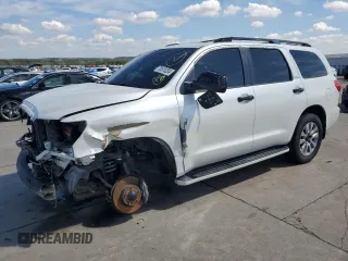 2014 Toyota Sequoia Platinum with VIN 5TDDW5G15ES109389, listed as a Copart auction lot 70515204 with 187,051 mi miles and Salvage Title. Bid and sale history available at carsss.com. Image 1.