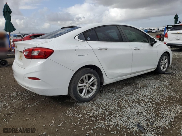2017 Chevrolet Cruze LT with VIN 1G1BE5SM5H7271476, listed as a Copart auction lot 51722255 with 184,917 mi miles and Clean Title. Bid and sale history available at carsss.com. Image 3.