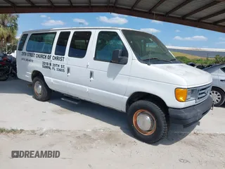 2003 Ford Econoline Passenger XL with VIN 1FBSS31L93HB99802, listed as a IAAI auction lot 42137197 with 56,656 mi miles. Bid and sale history available at carsss.com. Image 1.