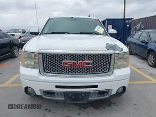 2011 GMC Sierra 1500 Denali z VIN 3GTP2XE25BG404518, wystawiony jako IAAI lot #41504566 z przebiegiem 187 926 mil mil oraz . Historia ofert i sprzedaży dostępna na DreamBid. Obrazek 12.