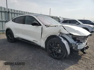 2023 Ford Mustang Mach-E Premium с VIN 3FMTK3SU1PMA16364, выставлен на аукционе Copart как лот 53627595 с пробегом 26 234 миль миль и Списание • Salvage title. История ставок и продаж доступна на DreamBid. Изображение 4.