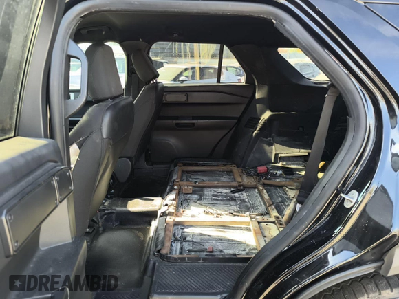 2021 Ford Explorer z VIN 1FM5K8AC1MNA02657, wystawiony jako Copart lot #81521844 z przebiegiem 72 859 mil mil oraz Czysty tytuł • Clean title. Historia ofert i sprzedaży dostępna na DreamBid. Obrazek 11.
