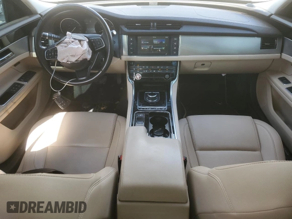 2018 Jaguar XF 25t Premium with VIN SAJBJ4FX1JCY59486, listed as a Copart auction lot 78463744 with 126,214 mi miles and Salvage Title. Bid and sale history available at carsss.com. Image 8.