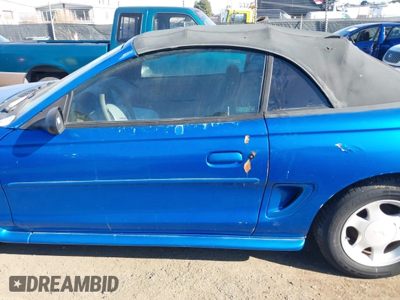 1998 Ford Mustang with VIN 1FAFP4448WF236496, listed as a IAAI auction lot 41408520 with 151,935 mi miles. Bid and sale history available at carsss.com. Image 14.