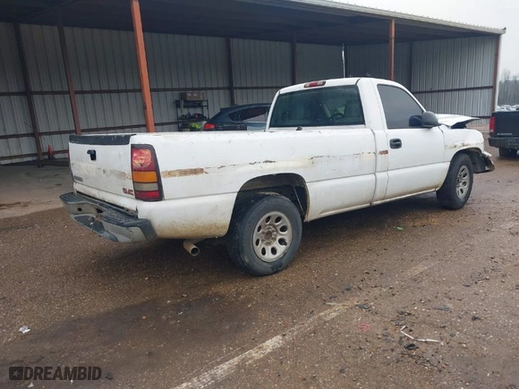2005 GMC Sierra 1500 Work Truck with VIN 1GTEC14V15Z208030, listed as a IAAI auction lot 41625004 with 340,630 mi miles. Bid and sale history available at carsss.com. Image 4.