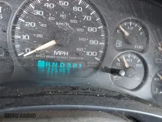 2002 GMC Sierra 2500HD SLE with VIN 1GTHK23U22F188186, listed as a IAAI auction lot 39751839 with 225,407 mi miles. Bid and sale history available at carsss.com. Image 7.