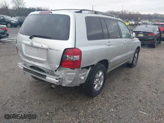2004 Toyota Highlander with VIN JTEEP21AX40028541, listed as a IAAI auction lot 41812804 with 122,182 mi miles. Bid and sale history available at carsss.com. Image 4.