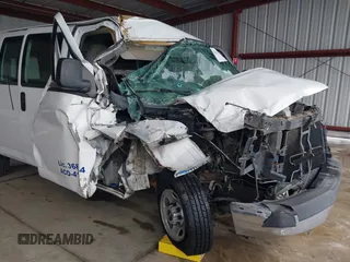 2014 GMC Savana Cargo Van with VIN 1GTW7FCA9E1906226, listed as a IAAI auction lot 41214520 with 120,794 mi miles. Bid and sale history available at carsss.com. Image 6.