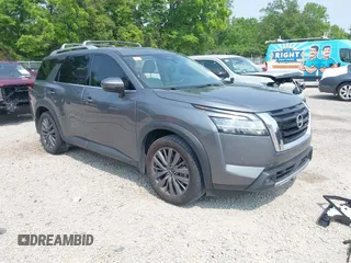 2022 Nissan Pathfinder SL z VIN 5N1DR3CD9NC262513, wystawiony jako IAAI lot #42400791 z przebiegiem 46 587 mil mil oraz . Historia ofert i sprzedaży dostępna na DreamBid. Obrazek 1.