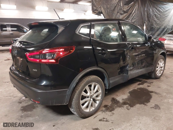 2021 Nissan Rogue Sport S with VIN JN1BJ1AW4MW668288, listed as a IAAI auction lot 41240412 with 64,358 mi miles. Bid and sale history available at carsss.com. Image 4.