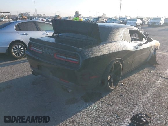 2016 Dodge Challenger R/T Scat Pack z VIN 2C3CDZFJ8GH275714, wystawiony jako IAAI lot #41867179 z przebiegiem Nie podano mil oraz . Historia ofert i sprzedaży dostępna na DreamBid. Obrazek 4.