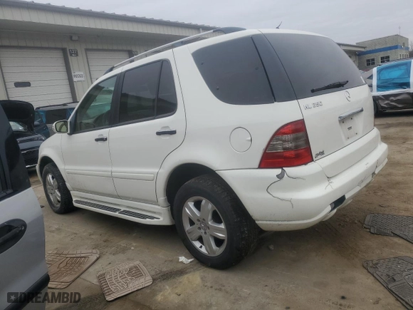 2005 Mercedes-Benz M-Class 3.7L with VIN 4JGAB57E35A557978, listed as a Copart auction lot 44210615 with 176,598 mi miles and Salvage Title. Bid and sale history available at carsss.com. Image 2.