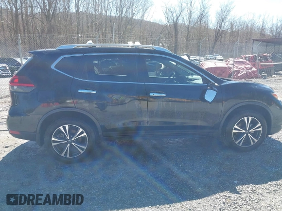 2020 Nissan Rogue SV with VIN JN8AT2MTXLW003411, listed as a IAAI auction lot 41811084 with 58,758 mi miles and . Bid and sale history available at carsss.com. Image 13.
