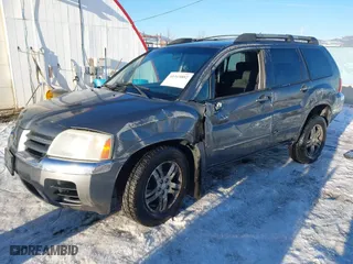 2004 Mitsubishi Endeavor XLS with VIN 4A4MN31S44E064287, listed as a IAAI auction lot 41315892 with 226,820 mi miles. Bid and sale history available at carsss.com. Image 2.