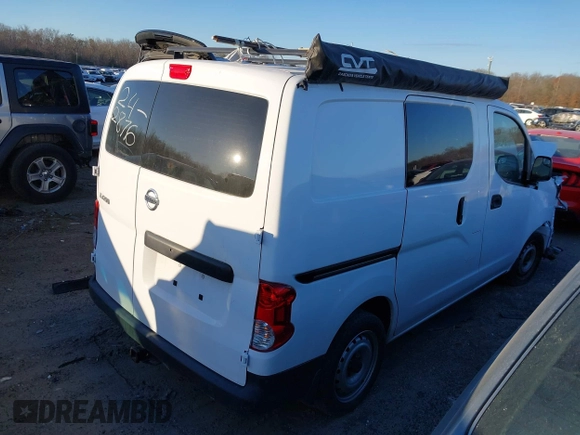 2021 Nissan NV200 SV z VIN 3N6CM0KN8MK706221, wystawiony jako IAAI lot #41032178 z przebiegiem Nie podano mil oraz . Historia ofert i sprzedaży dostępna na DreamBid. Obrazek 4.